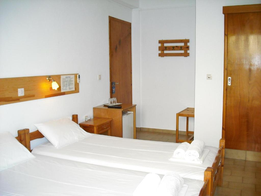 Anastasis Rental Rooms Skiathos Town Exterior photo